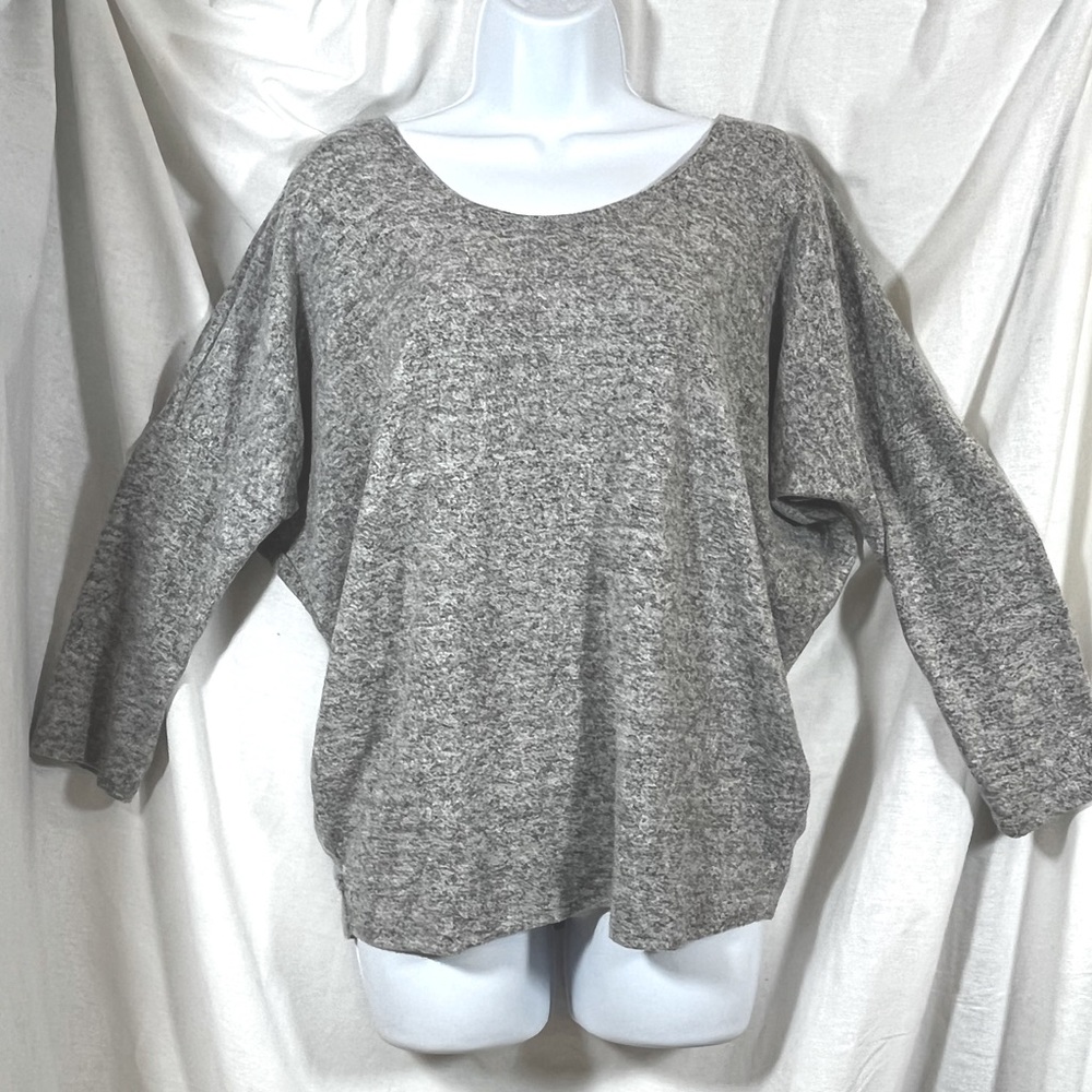 🆕 Anthropologie Gyft Soft & Cozy Hacci Knit Top with Dolman Sleeves, Size M - Picture 14 of 16